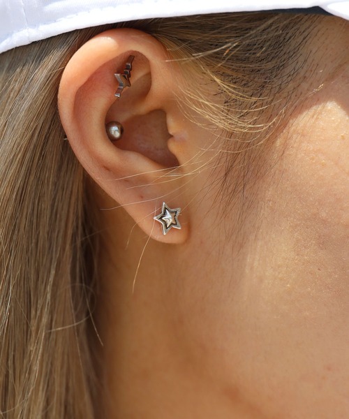 PHILIPPE AUDIBERT(フィリップ オーディベール)の「PHILIPPE AUDIBERT/フィリップオーディベール April earring ピアス(ピアス(両耳用)・メンズ・シルバー/ゴールド・ONE SIZE)」の11枚目の写真