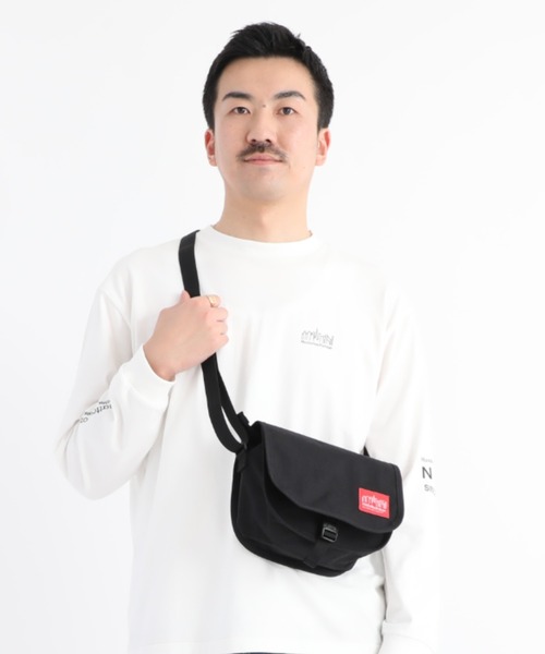 Manhattan Portage（マンハッタンポーテージ）の「St.Marks Shoulder Bag（ショルダーバッグ・メンズ・ブラック・X-SMALL）」の20枚目の写真