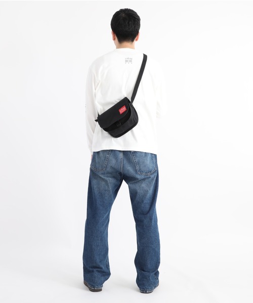 Manhattan Portage（マンハッタンポーテージ）の「St.Marks Shoulder Bag（ショルダーバッグ・メンズ・ブラック・X-SMALL）」の22枚目の写真