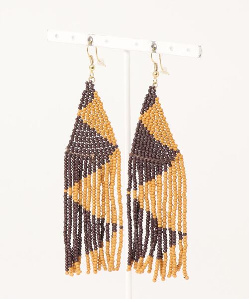 チャイハネ（チャイハネ）の「【チャイハネ】アニマジオメビーズピアス（ピアス（両耳用）・レディース・ブラウン/ブラック×ホワイト/ブラウン×イエロー・FREE）」の3枚目の写真