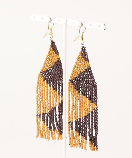 チャイハネ（チャイハネ）の「【チャイハネ】アニマジオメビーズピアス（ピアス（両耳用）・レディース・ブラウン/ブラック×ホワイト/ブラウン×イエロー・FREE）」の4枚目の写真