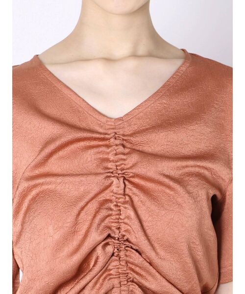 EMODA（エモダ）の「フロントギャザートップ（Tシャツ/カットソー・レディース・オレンジ/ブラック/ホワイト/ブルー・FREE）」の18枚目の写真