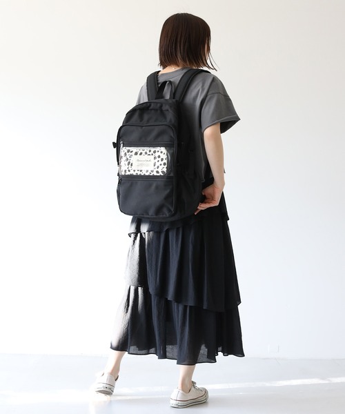 one after another NICE CLAUP（ワンアフターアナザーナイスクラップ）の「PVCリュック（バックパック/リュック・レディース・ブラック/ベージュ/アイボリー・ONE SIZE）」の8枚目の写真