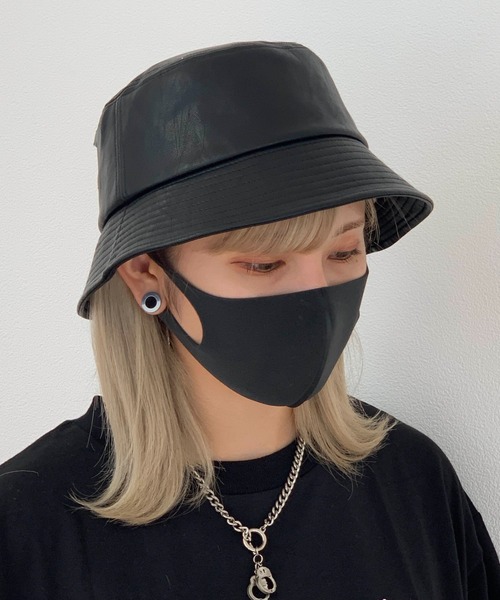 RASVOA(ラスボア)の「フェイクレザーダウンブリムバケハ(ハット・レディース・ブラック/アイボリー・FREE)」の3枚目の写真