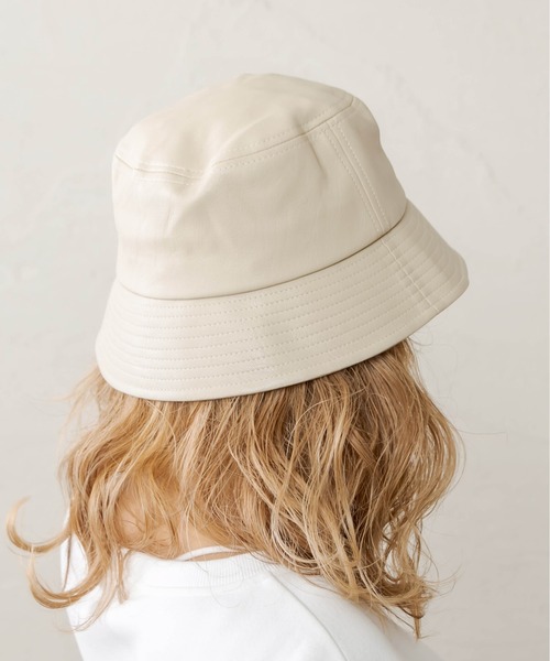 RASVOA(ラスボア)の「フェイクレザーダウンブリムバケハ(ハット・レディース・ブラック/アイボリー・FREE)」の21枚目の写真