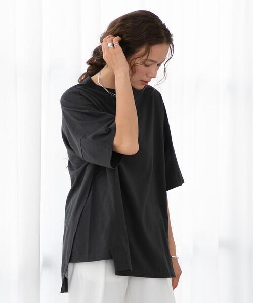 FEELING MADE（フィーリングメイド）の「FEELING MADE クイックドライ天竺 ダイアゴナルライン ビッグTシャツ（Tシャツ/カットソー・レディース・ベージュ/ダークグレー/オリーブ/ライラック/ホワイト・FREE）」の3枚目の写真