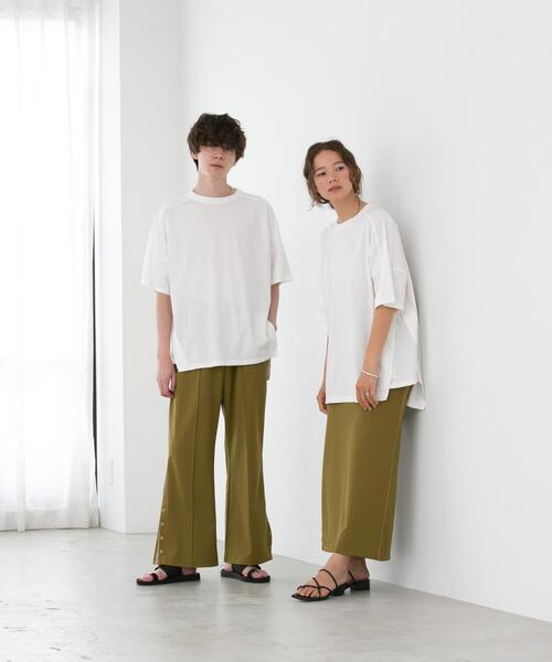 FEELING MADE（フィーリングメイド）の「FEELING MADE クイックドライ天竺 ダイアゴナルライン ビッグTシャツ（Tシャツ/カットソー・レディース・ベージュ/ダークグレー/オリーブ/ライラック/ホワイト・FREE）」の7枚目の写真