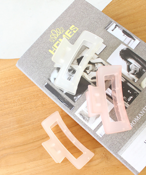 MODE ROBE（モードローブ）の「マットヘアクリップ（バレッタ/ヘアクリップ・レディース・ライトベージュ/ピンク/アイボリー・FREE）」の19枚目の写真