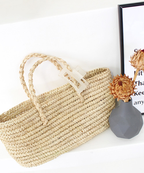 MODE ROBE（モードローブ）の「マットヘアクリップ（バレッタ/ヘアクリップ・レディース・ライトベージュ/ピンク/アイボリー・FREE）」の16枚目の写真