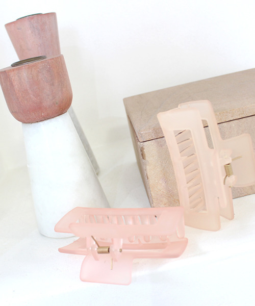 MODE ROBE（モードローブ）の「マットヘアクリップ（バレッタ/ヘアクリップ・レディース・ライトベージュ/ピンク/アイボリー・FREE）」の14枚目の写真