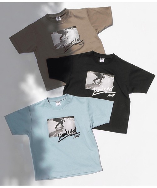 ANAP kids（アナップキッズ）の「スケートボードフォトビッグTシャツ（Tシャツ/カットソー・キッズ・ブラック/サックスブルー/グレイッシュベージュ・S/M/L）」の15枚目の写真