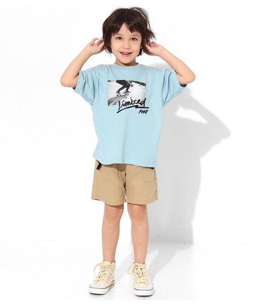 ANAP kids（アナップキッズ）の「スケートボードフォトビッグTシャツ（Tシャツ/カットソー・キッズ・ブラック/サックスブルー/グレイッシュベージュ・S/M/L）」の8枚目の写真