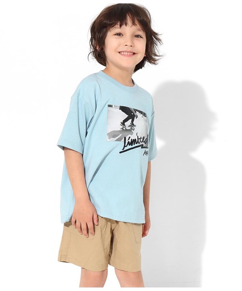 ANAP kids（アナップキッズ）の「スケートボードフォトビッグTシャツ（Tシャツ/カットソー・キッズ・ブラック/サックスブルー/グレイッシュベージュ・S/M/L）」の7枚目の写真