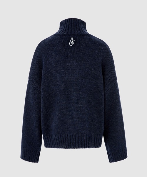 JW Anderson（ジェイダブリューアンダーソン）の「PATCH POCKET TURTLENECK JUMPER（ニット/セーター・メンズ・オフホワイト/ネイビー/グリーン・MEDIUM/LARGE）」の5枚目の写真