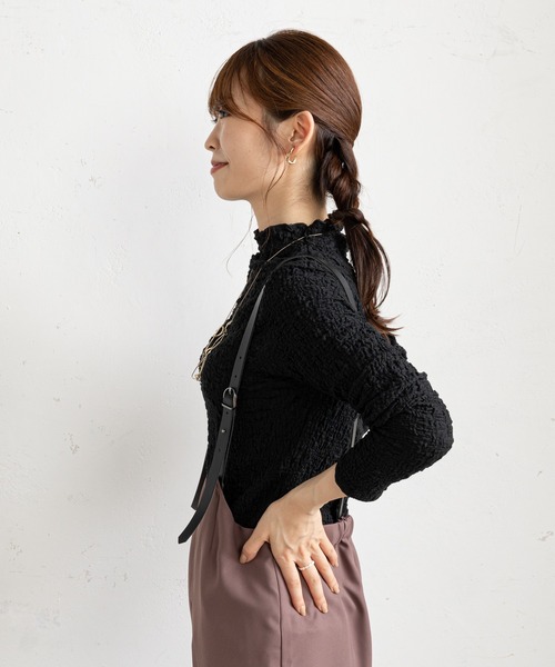 prose verse（プロズヴェール）の「シュリンク加工ハイネックプルオーバー（Tシャツ/カットソー・レディース・アイボリー/ブラック/カーキ・MEDIUM/LARGE）」の19枚目の写真