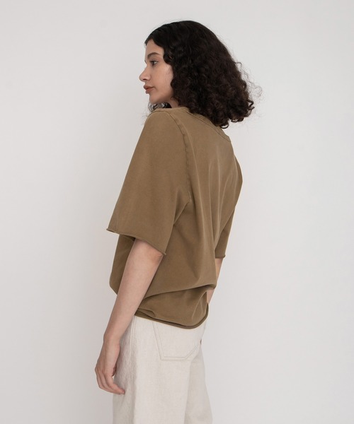 Levi's(リーバイス)の「LEVI'S(R) MADE & CRAFTED(R) SHOULDER CREW Tシャツ(Tシャツ/カットソー・レディース・マルチ・S/M/XS)」の4枚目の写真