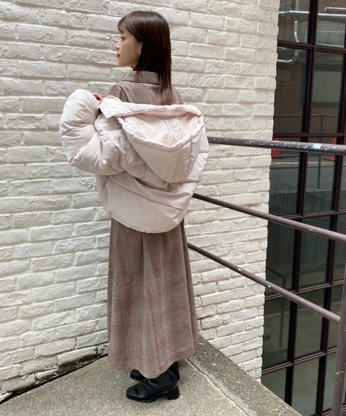 one after another NICE CLAUP（ワンアフターアナザーナイスクラップ）の「【ZOZOTOWN限定・大好評リバイバルアイテム】開襟レトロワンピース（ワンピース・レディース・ブラック/ブラック系その他/ブラウン/ブラウン系その他・FREE/L）」の8枚目の写真