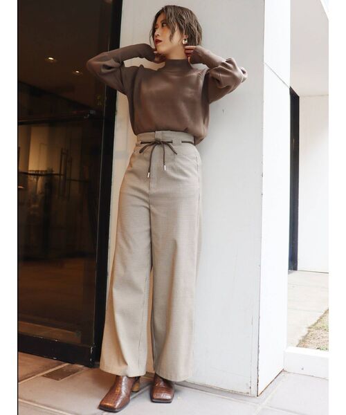 MURUA(ムルーア)の「モダンボトルネックニット(ニット/セーター・レディース・ブラック/ベージュ/ブルー/アイボリー/モカ・FREE)」の22枚目の写真