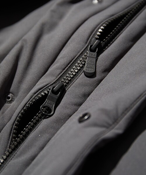 FIRST DOWN（ファーストダウン）の「FIRST DOWN/ファーストダウン 別注パネルショートダウン（ダウンジャケット/コート・メンズ・ブラック/ベージュ/グレー/モスグリーン・SMALL/MEDIUM/LARGE/X-LARGE）」の20枚目の写真