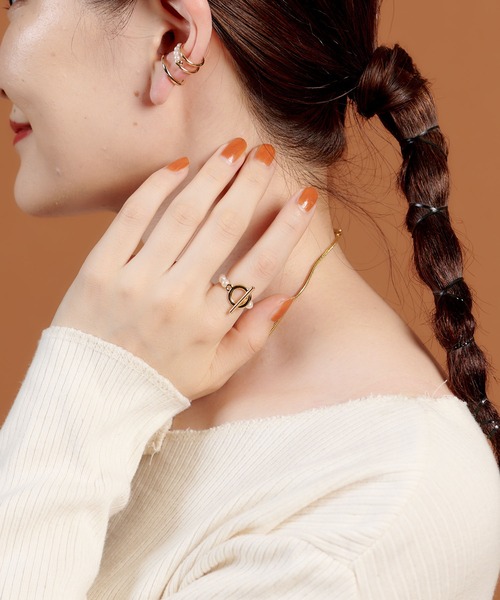 ear PAPILLONNER（イアパピヨネ）の「マンテル小粒パールリング（リング・レディース・ホワイト・FREE）」の2枚目の写真