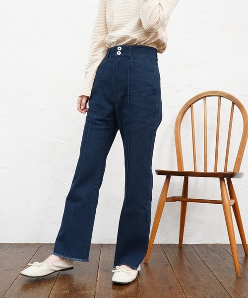 Cheek(チーク)の「ピンタックカラーデニムパンツ(デニムパンツ・レディース・チャコールグレー/ブラウン/ネイビー・SMALL/MEDIUM)」の3枚目の写真