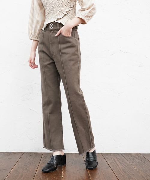 Cheek(チーク)の「ピンタックカラーデニムパンツ(デニムパンツ・レディース・チャコールグレー/ブラウン/ネイビー・SMALL/MEDIUM)」の2枚目の写真