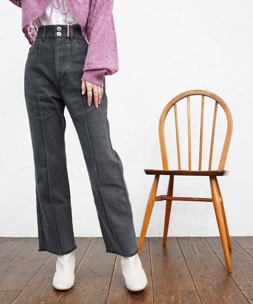 Cheek(チーク)の「ピンタックカラーデニムパンツ(デニムパンツ・レディース・チャコールグレー/ブラウン/ネイビー・SMALL/MEDIUM)」の1枚目の写真