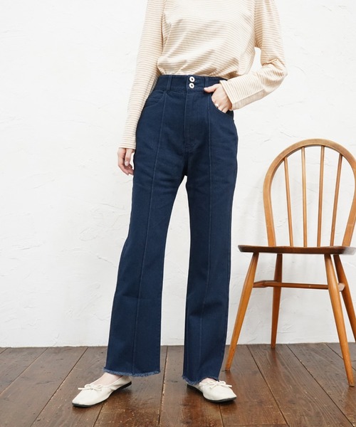 Cheek(チーク)の「ピンタックカラーデニムパンツ(デニムパンツ・レディース・チャコールグレー/ブラウン/ネイビー・SMALL/MEDIUM)」の15枚目の写真