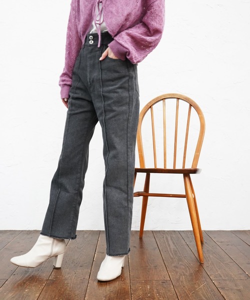 Cheek(チーク)の「ピンタックカラーデニムパンツ(デニムパンツ・レディース・チャコールグレー/ブラウン/ネイビー・SMALL/MEDIUM)」の4枚目の写真