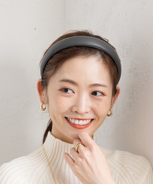 prose verse（プロズヴェール）の「合皮カチューシャ（カチューシャ・レディース・ダークグレー/アイボリー/キャメル・ﾌﾘ-）」の17枚目の写真