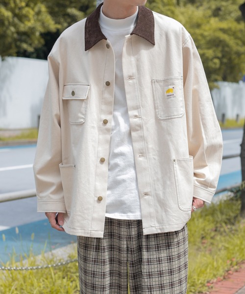 PairPair（ペアペア）の「衿配色カバーオールジャケット(ユニセックス)（カバーオール・メンズ・ブラウン/カーキ/アイボリー/グレイッシュブルー・MEDIUM/LARGE）」の6枚目の写真