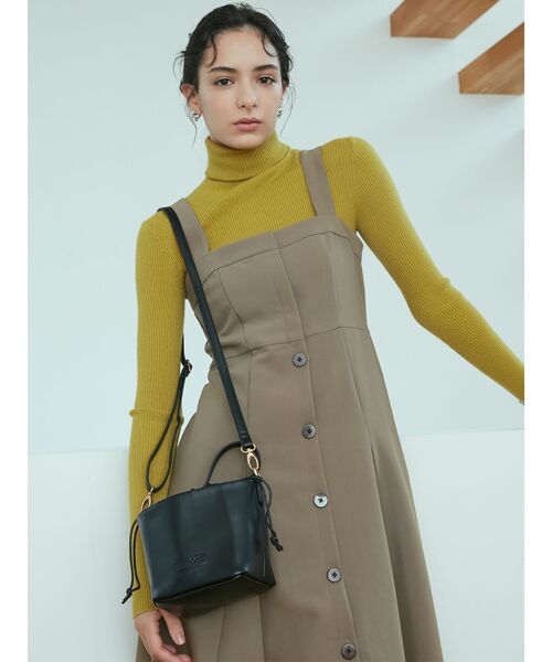 LAGUNAMOON(ラグナムーン)の「【OUTDOOR】フェイクレザー巾着バッグ(ハンドバッグ・レディース・ブラック/アイボリー・FREE)」の7枚目の写真