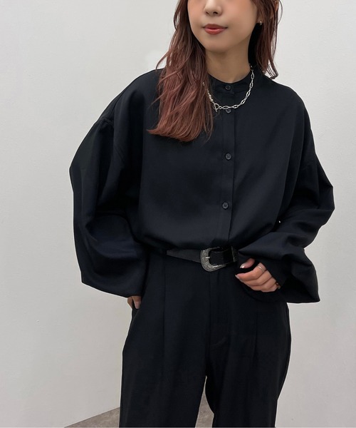 apres jour mignon(アプレジュールミニョン)の「バンドカラーシャツ【SETUP着用可能】 【ZOZOTOWN限定アイテム】(シャツ/ブラウス・レディース・ブラック/パープル系その他3/グリーン系その他2/チャコールグレー・フリー/X-LARGE)」の2枚目の写真