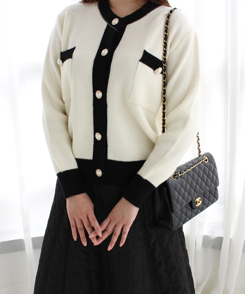 MODE ROBE(モードローブ)の「配色ニットカーディガン(カーディガン/ボレロ・レディース・ホワイト/ブラック・FREE)」の1枚目の写真