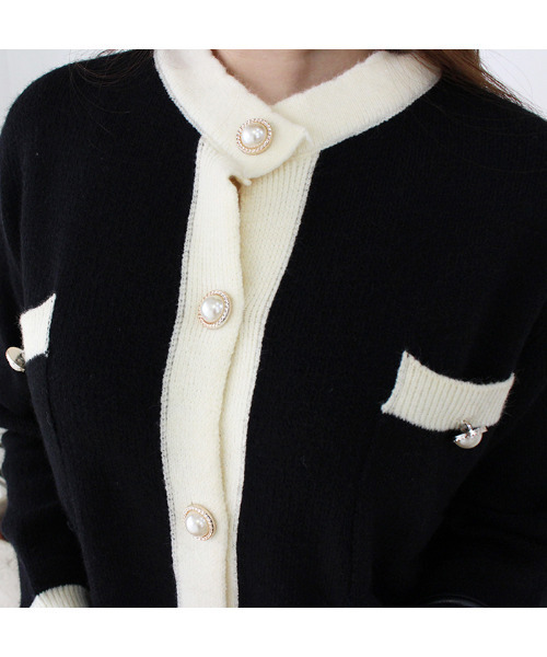 MODE ROBE(モードローブ)の「配色ニットカーディガン(カーディガン/ボレロ・レディース・ホワイト/ブラック・FREE)」の6枚目の写真
