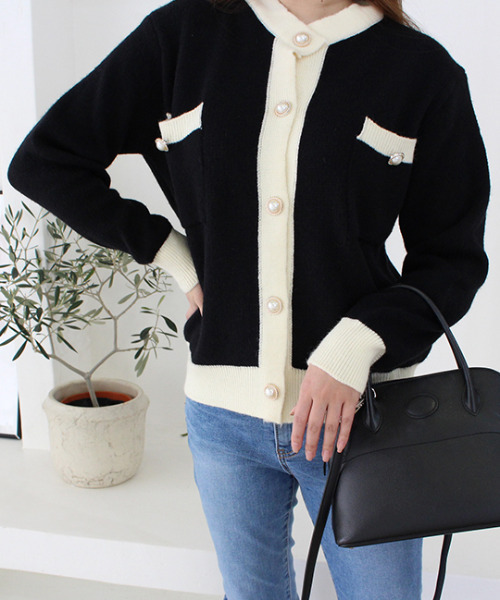 MODE ROBE(モードローブ)の「配色ニットカーディガン(カーディガン/ボレロ・レディース・ホワイト/ブラック・FREE)」の7枚目の写真