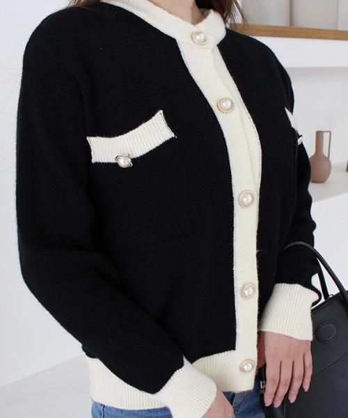 MODE ROBE(モードローブ)の「配色ニットカーディガン(カーディガン/ボレロ・レディース・ホワイト/ブラック・FREE)」の11枚目の写真