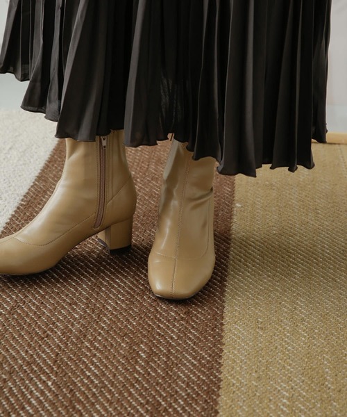 URBAN RESEARCH DOORS(アーバンリサーチドアーズ)の「ストレッチショートブーツ(ブーツ・レディース・ブラック/ベージュ系その他・38/36/37)」の11枚目の写真