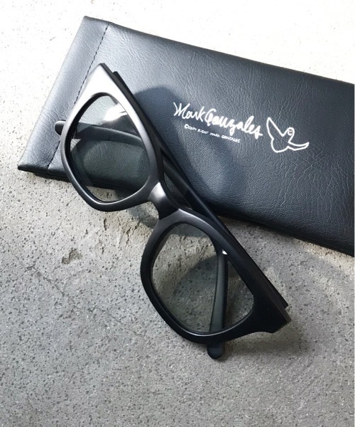 Mark Gonzales（マーク・ゴンザレス）の「MARK GONZALES ART WORK/マークゴンザレス【web限定】　アイコンロゴ入り スケーターアイウエアー（サングラス・メンズ・その他1/その他2/その他3/その他4/その他5/その他6/その他7/その他20/その他12/その他9/その他18/その他17/その他16/その他15/その他14/その他21/その他19/その他13/その他10/その他8/その他11/その他25/その他26/その他22/その他23/その他24・FREE）」の6枚目の写真