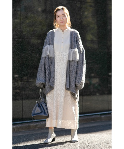 ROSE BUD（ローズバッド）の「(MIRROR MIRROR ON THE WALL)ケーブルビッグカーディガン（カーディガン/ボレロ・レディース・グレー/ブルー・FREE）」の18枚目の写真
