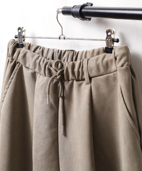 Bling Leads（ブリングリーズ）の「フェイクスエード  ワイドテーパードパンツ（その他パンツ・レディース・ブラック/ブラウン/グレー/ブルー/スミクロ・MEDIUM/LARGE）」の10枚目の写真