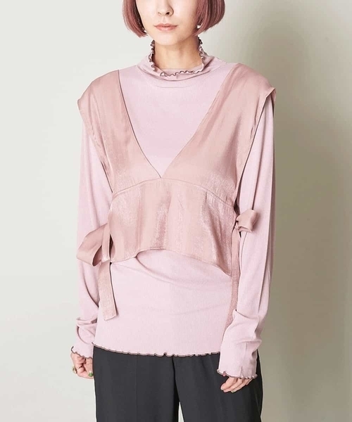 A de a.v.v（アードアー・ヴェ・ヴェ）の「ラメベスト×ハイネックカットソー（Tシャツ/カットソー・レディース・アイボリー/ブラック/ライトピンク・39）」の3枚目の写真