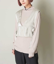 ラメベスト×ハイネックカットソー