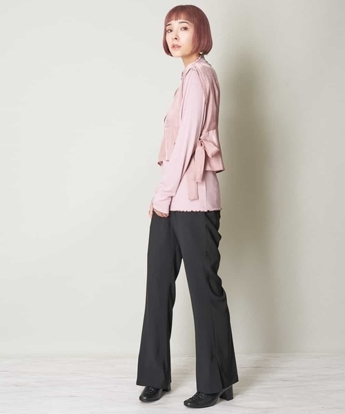 A de a.v.v（アードアー・ヴェ・ヴェ）の「ラメベスト×ハイネックカットソー（Tシャツ/カットソー・レディース・アイボリー/ブラック/ライトピンク・39）」の5枚目の写真