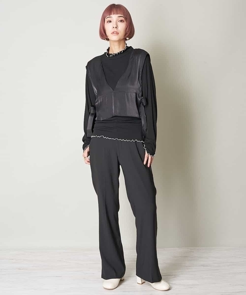 A de a.v.v（アードアー・ヴェ・ヴェ）の「ラメベスト×ハイネックカットソー（Tシャツ/カットソー・レディース・アイボリー/ブラック/ライトピンク・39）」の17枚目の写真