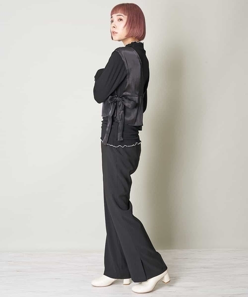 A de a.v.v（アードアー・ヴェ・ヴェ）の「ラメベスト×ハイネックカットソー（Tシャツ/カットソー・レディース・アイボリー/ブラック/ライトピンク・39）」の18枚目の写真