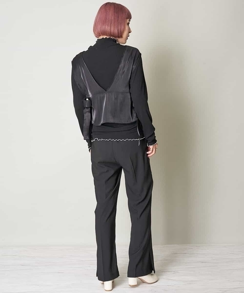 A de a.v.v（アードアー・ヴェ・ヴェ）の「ラメベスト×ハイネックカットソー（Tシャツ/カットソー・レディース・アイボリー/ブラック/ライトピンク・39）」の19枚目の写真