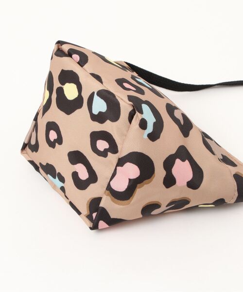 nina mew（ニーナミュウ）の「ヒョウ柄ミニポシェット（ショルダーバッグ・レディース・ブラウン/マルチ・ﾌﾘ-）」の8枚目の写真