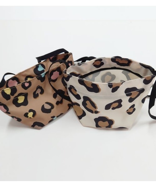 nina mew（ニーナミュウ）の「ヒョウ柄ミニポシェット（ショルダーバッグ・レディース・ブラウン/マルチ・ﾌﾘ-）」の4枚目の写真