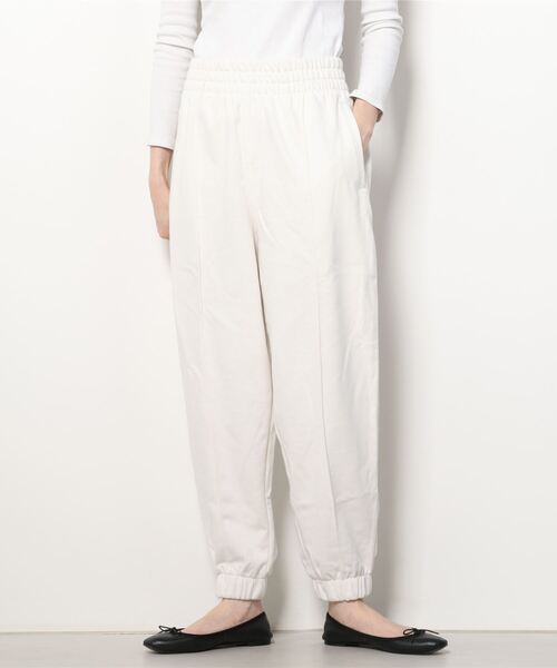 GAP（ギャップ）の「ハイライズ バレル ジョガーパンツ（スウェットパンツ・レディース・ブラック/ブラウン/グレー/オフホワイト/ピンク・S/M/L/XS/XXS）」の18枚目の写真